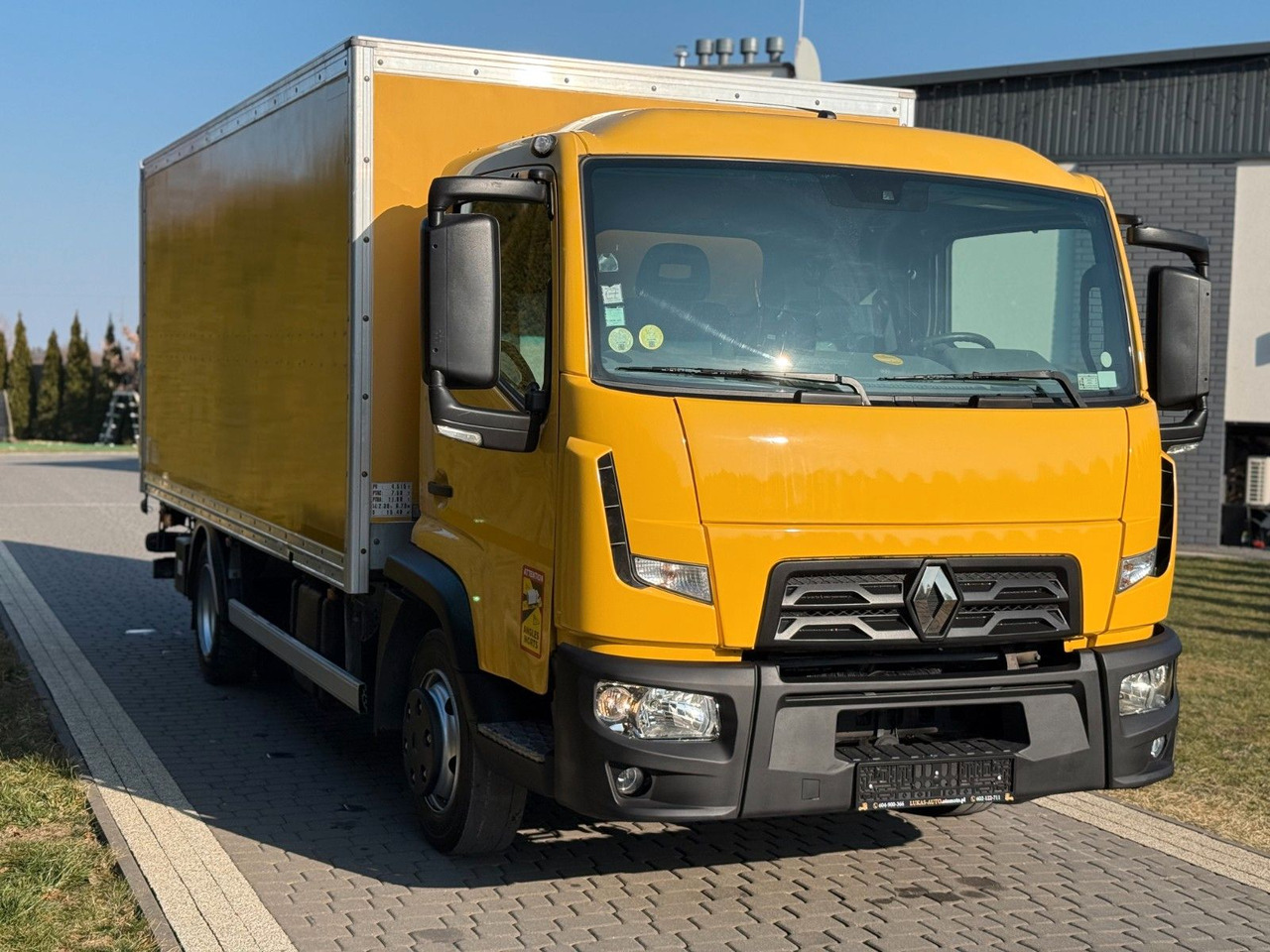 Renault D 7.5 AUTOMATIC BOX - Фургон с закрытым кузовом: фото 1 Renault D 7.5 AUTOMATIC BOX - Фургон с закрытым кузовом: фото 1