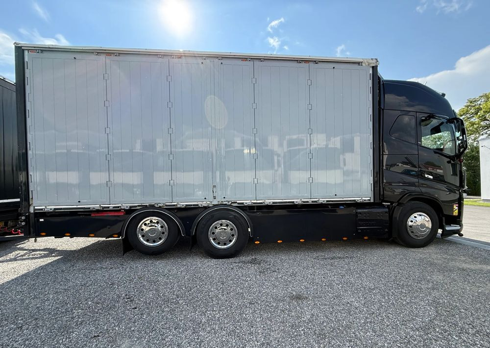 Грузовик с закрытым кузовом Volvo FH16 660 HP TANDEM 6x2 LIMITED EDITION: фото 17
