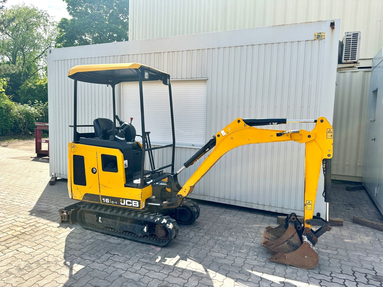 JCB 16C-1 /2020 BJ/1.283 BH/verbr. Laufwerk/2xLöffel - Мини-экскаватор: фото 4 JCB 16C-1 /2020 BJ/1.283 BH/verbr. Laufwerk/2xLöffel - Мини-экскаватор: фото 4