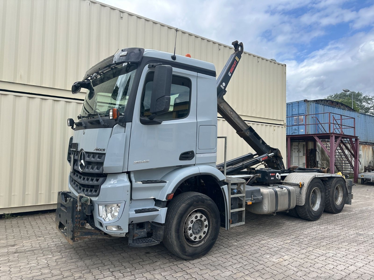 Mercedes-Benz Arocs 2643/Hiab M. /1. Hd /R.St. 3.90m/265.773KM - Крюковой мультилифт: фото 1 Mercedes-Benz Arocs 2643/Hiab M. /1. Hd /R.St. 3.90m/265.773KM - Крюковой мультилифт: фото 1