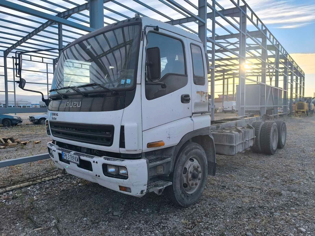 Isuzu 2.8 CXZ 81 - Грузовик-шасси: фото 3 Isuzu 2.8 CXZ 81 - Грузовик-шасси: фото 3