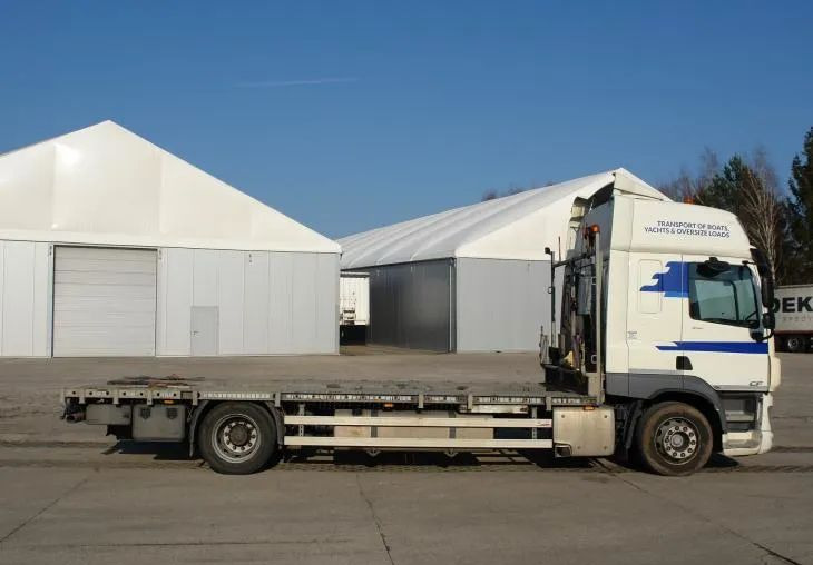 DAF CF 410 EURO 6 Laweta - Platforma super stan - Грузовик бортовой/ Платформа: фото 1 DAF CF 410 EURO 6 Laweta - Platforma super stan - Грузовик бортовой/ Платформа: фото 1