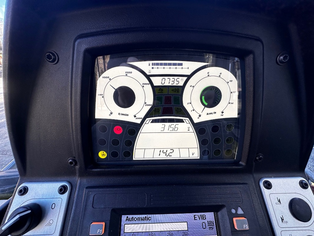 BOMAG DE BW 151 AD-5 AM Stage V/Tier 4f - Дорожный каток: фото 3 BOMAG DE BW 151 AD-5 AM Stage V/Tier 4f - Дорожный каток: фото 3