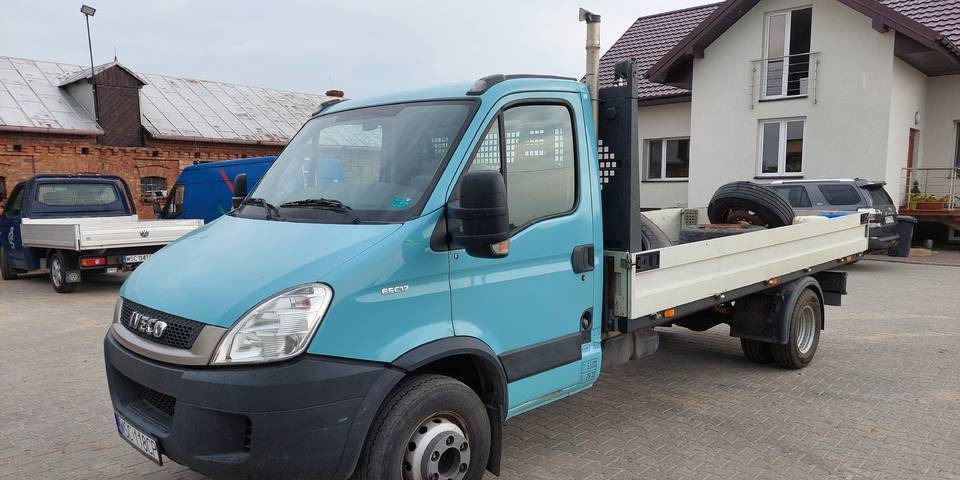 Iveco Daily 65C17 silnik 3.0 skrzynia automat - Малотоннажный бортовой грузовик: фото 1 Iveco Daily 65C17 silnik 3.0 skrzynia automat - Малотоннажный бортовой грузовик: фото 1