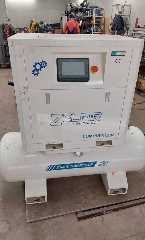 Nowy kompresor śrubowy Zelfir 7.5 kW 1100l/min zbiornik - Воздушный компрессор: фото 2 Nowy kompresor śrubowy Zelfir 7.5 kW 1100l/min zbiornik - Воздушный компрессор: фото 2