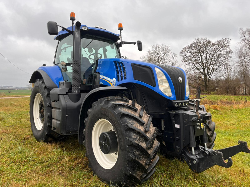 New Holland T8.330 - Трактор: фото 1 New Holland T8.330 - Трактор: фото 1