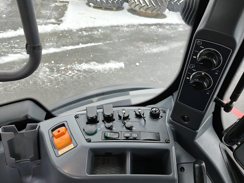 Трактор Valtra T255 Versu RTK: фото 18