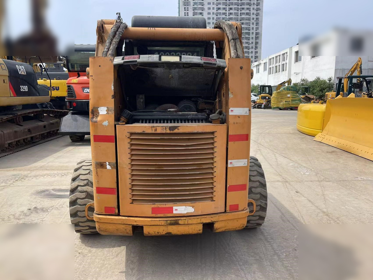 Мини-погрузчик с бортовым поворотом CASE 85XT: фото 6