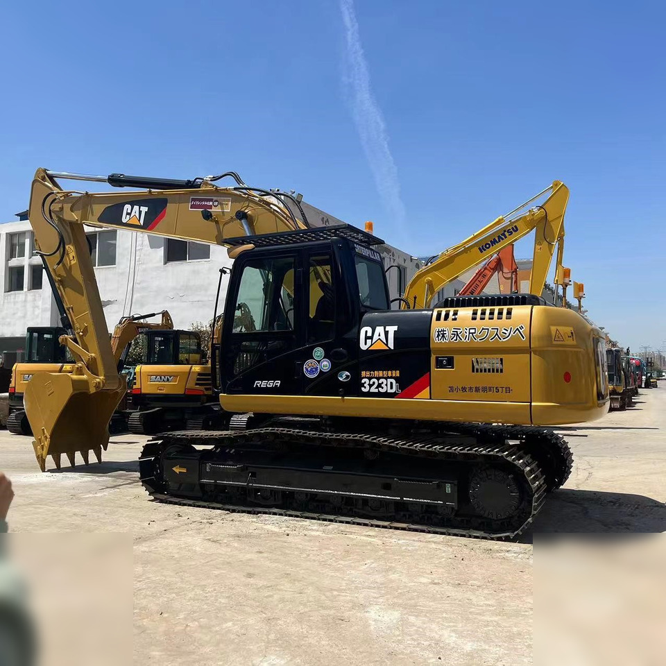 CATERPILLAR 323DL - Гусеничный экскаватор: фото 2 CATERPILLAR 323DL - Гусеничный экскаватор: фото 2