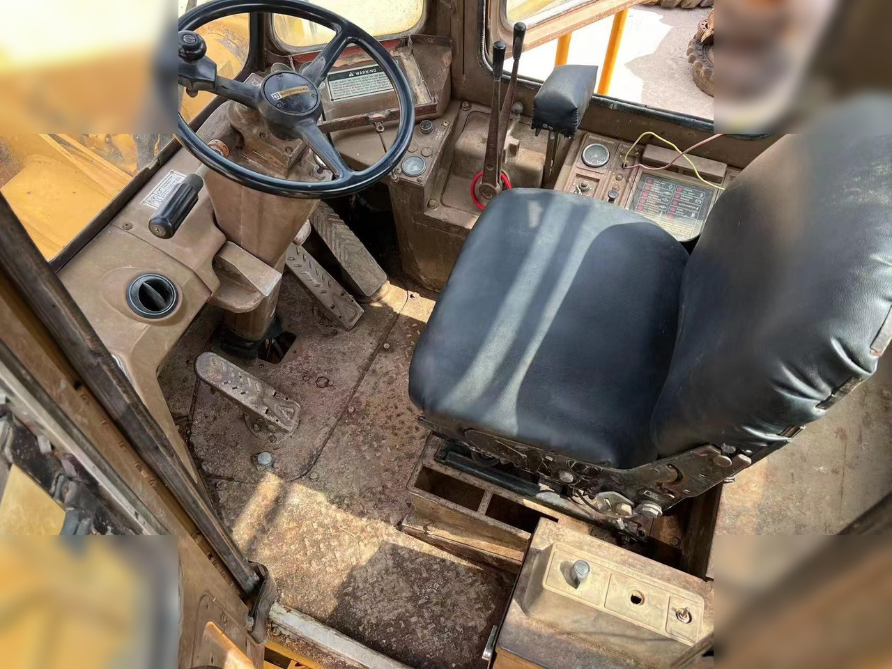 CATERPILLAR 966E - Колёсный погрузчик: фото 4 CATERPILLAR 966E - Колёсный погрузчик: фото 4