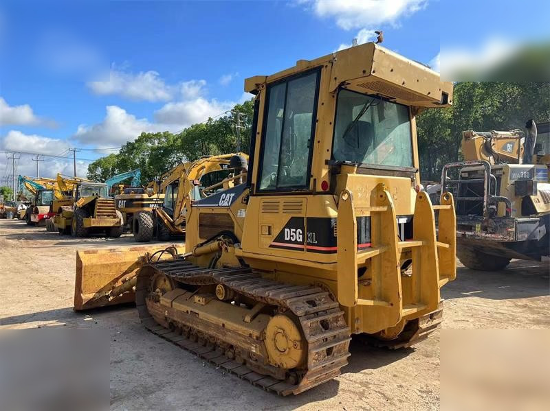 CATERPILLAR D5G XL - Бульдозер: фото 2 CATERPILLAR D5G XL - Бульдозер: фото 2