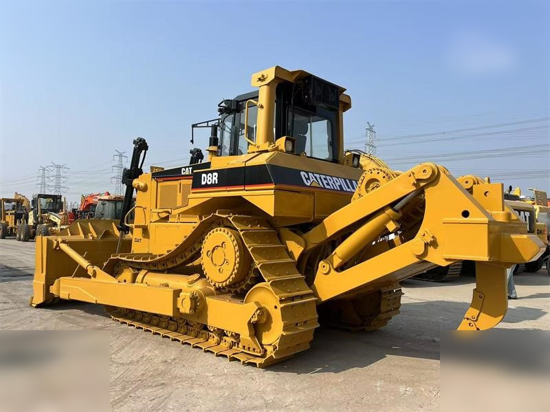 CATERPILLAR D8R - Бульдозер: фото 2 CATERPILLAR D8R - Бульдозер: фото 2