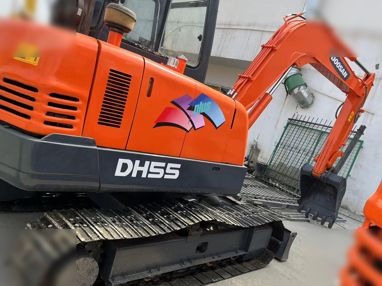DOOSAN DH55 - Мини-экскаватор: фото 3 DOOSAN DH55 - Мини-экскаватор: фото 3
