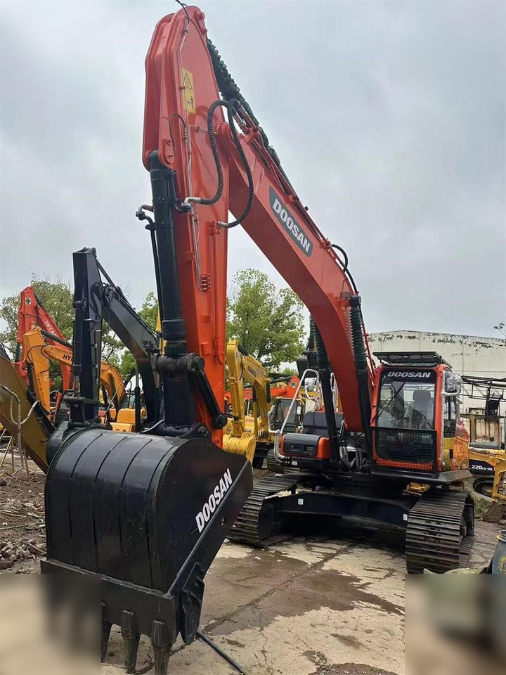 DOOSAN DX300 LC-9C - Гусеничный экскаватор: фото 4 DOOSAN DX300 LC-9C - Гусеничный экскаватор: фото 4