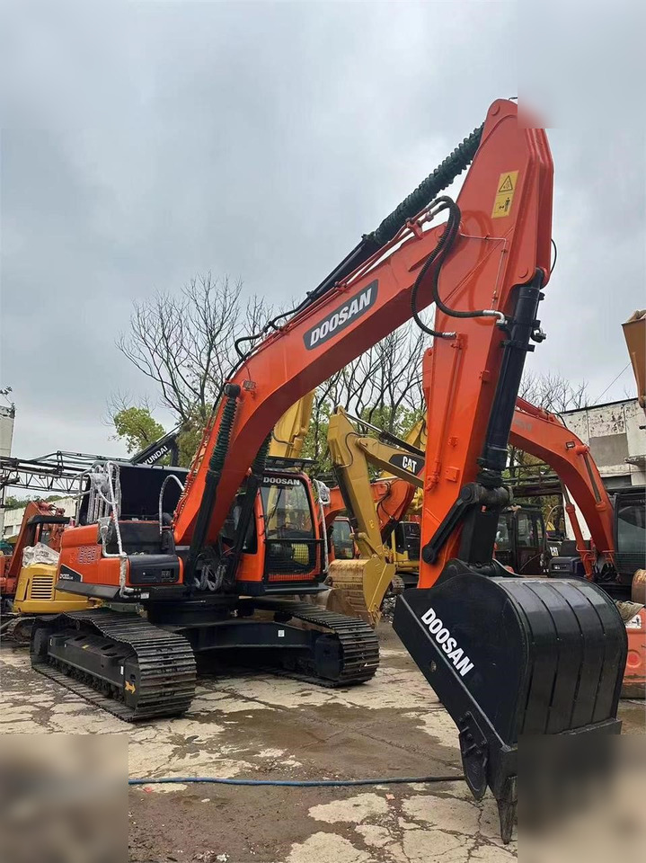 DOOSAN DX300 LC - Гусеничный экскаватор: фото 5 DOOSAN DX300 LC - Гусеничный экскаватор: фото 5