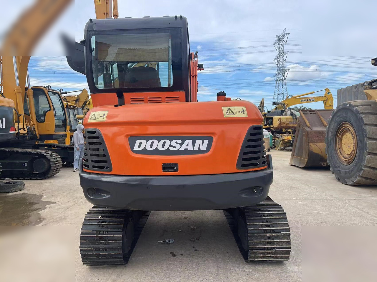 DOOSAN DX60-9C - Гусеничный экскаватор: фото 4 DOOSAN DX60-9C - Гусеничный экскаватор: фото 4