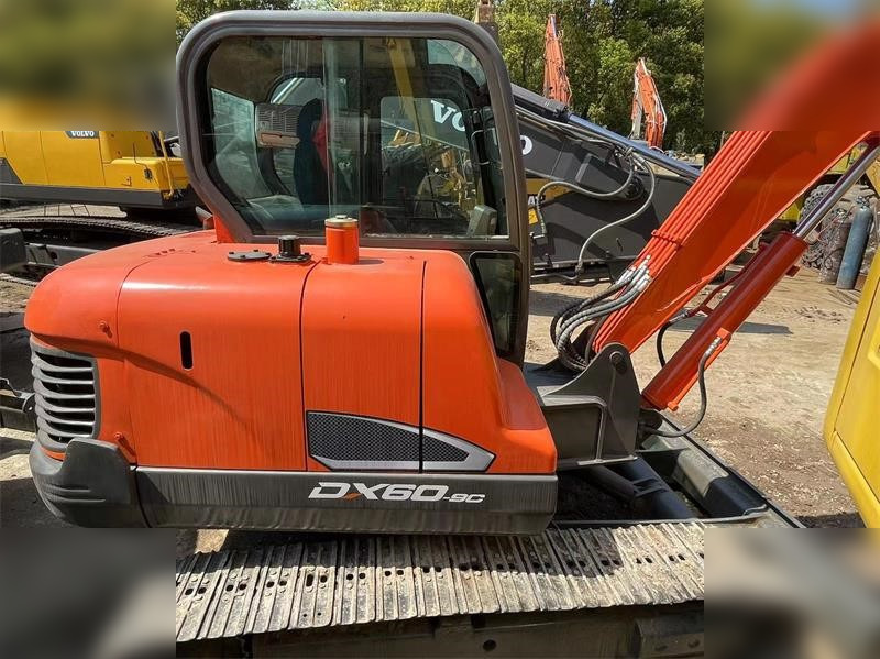 DOOSAN DX60E-9C - Мини-экскаватор: фото 2 DOOSAN DX60E-9C - Мини-экскаватор: фото 2