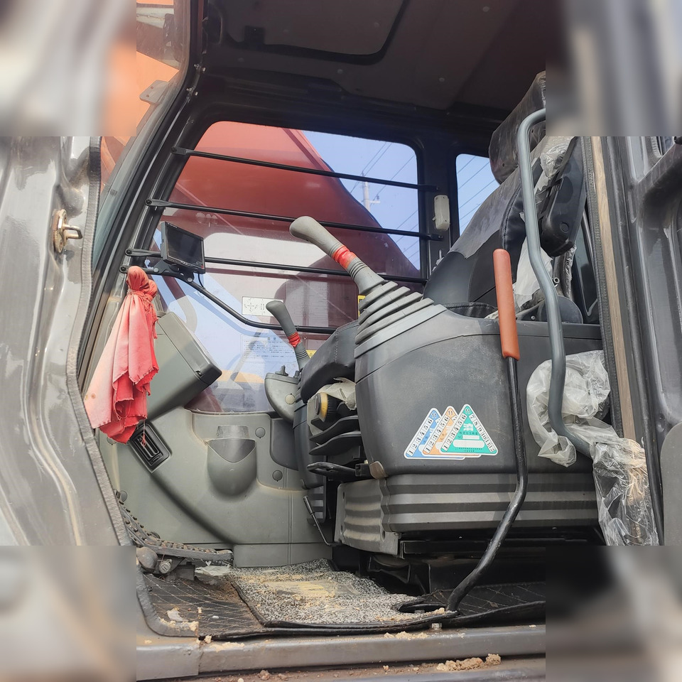 HITACHI ZX350 - Гусеничный экскаватор: фото 5 HITACHI ZX350 - Гусеничный экскаватор: фото 5