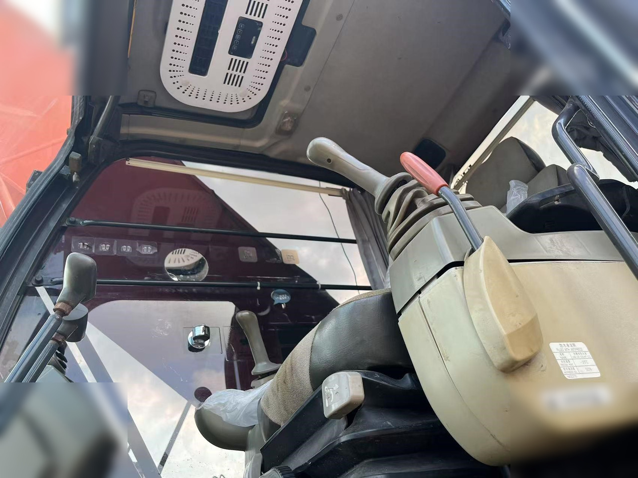 HITACHI ZX350H-5G - Гусеничный экскаватор: фото 5 HITACHI ZX350H-5G - Гусеничный экскаватор: фото 5