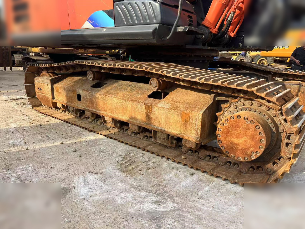 HITACHI ZX350H-5G - Гусеничный экскаватор: фото 4 HITACHI ZX350H-5G - Гусеничный экскаватор: фото 4