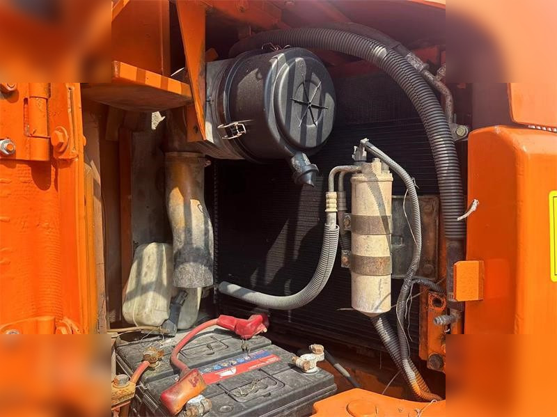 HITACHI ZX75US - Гусеничный экскаватор: фото 5 HITACHI ZX75US - Гусеничный экскаватор: фото 5