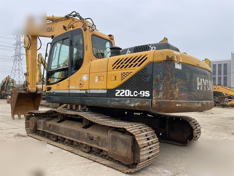 HYUNDAI ROBEX 220 LC-9 - Гусеничный экскаватор: фото 4 HYUNDAI ROBEX 220 LC-9 - Гусеничный экскаватор: фото 4