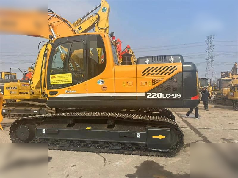 HYUNDAI ROBEX 220 LC-9S - Гусеничный экскаватор: фото 4 HYUNDAI ROBEX 220 LC-9S - Гусеничный экскаватор: фото 4