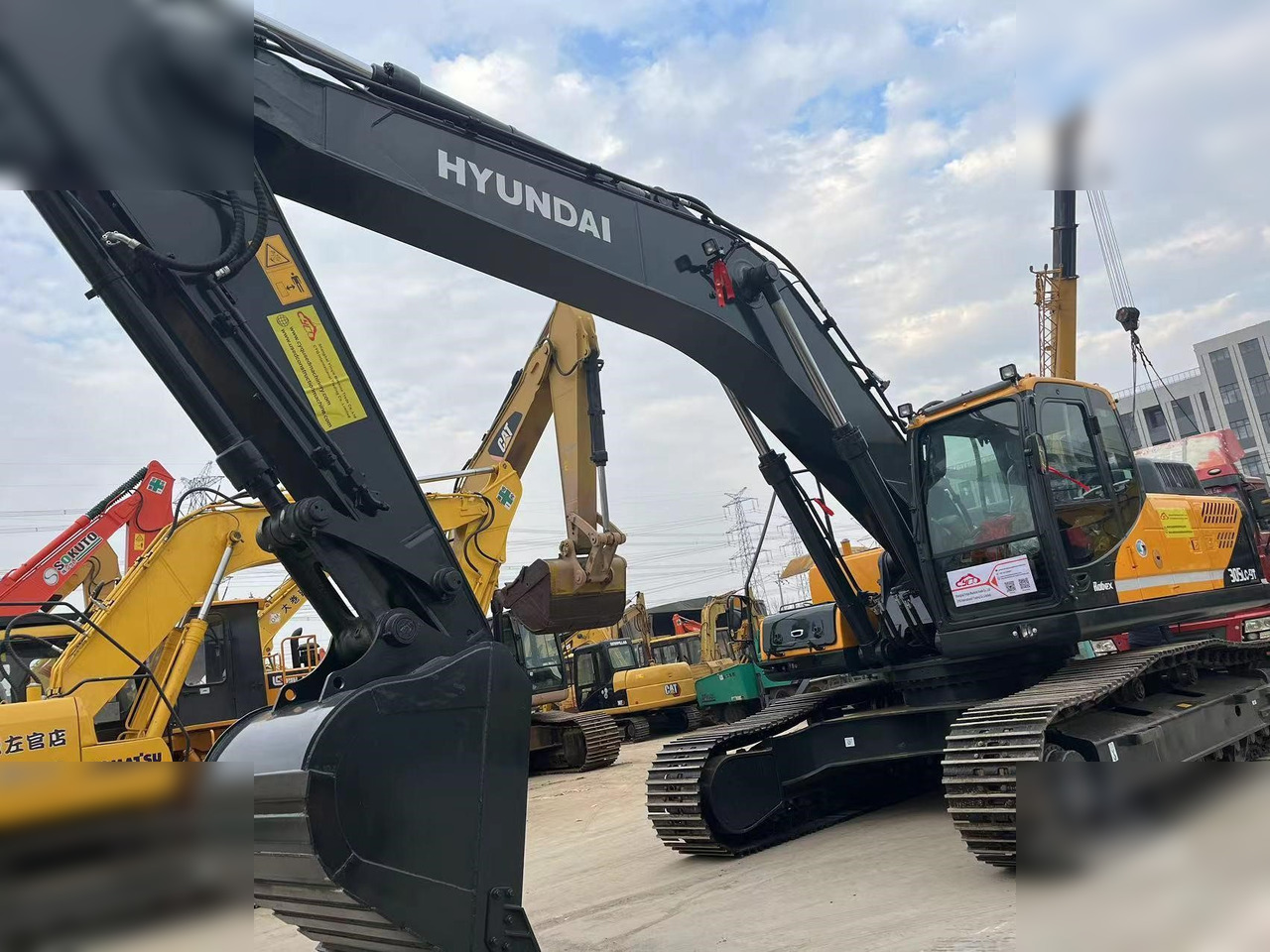 HYUNDAI ROBEX 305 LC-9T - Гусеничный экскаватор: фото 4 HYUNDAI ROBEX 305 LC-9T - Гусеничный экскаватор: фото 4