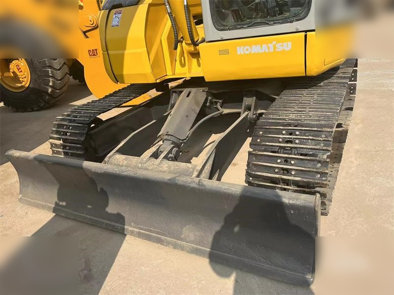 KOMATSU PC78US-6 - Гусеничный экскаватор: фото 3 KOMATSU PC78US-6 - Гусеничный экскаватор: фото 3