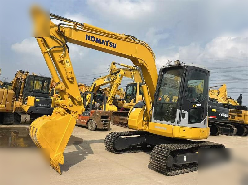 KOMATSU PC78US - Гусеничный экскаватор: фото 3 KOMATSU PC78US - Гусеничный экскаватор: фото 3