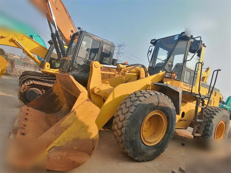 KOMATSU WA320-3 - Колёсный погрузчик: фото 1 KOMATSU WA320-3 - Колёсный погрузчик: фото 1