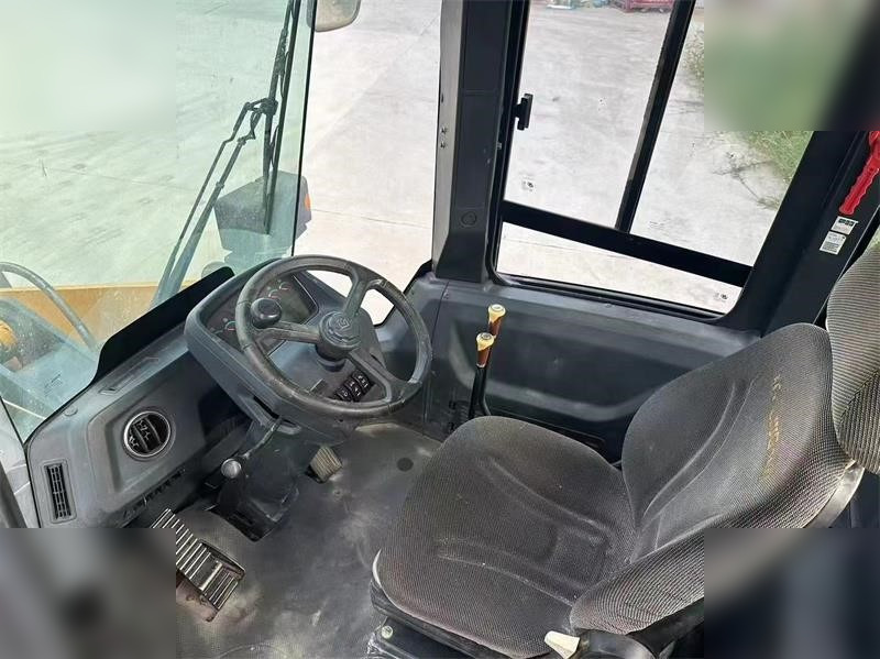 LIUGONG 835H - Колёсный погрузчик: фото 4 LIUGONG 835H - Колёсный погрузчик: фото 4