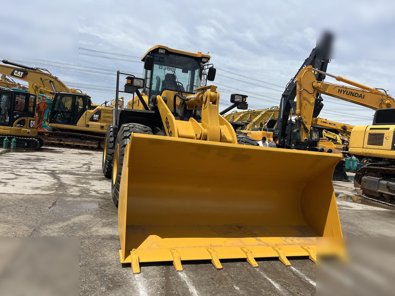 SDLG L958F - Колёсный погрузчик: фото 4 SDLG L958F - Колёсный погрузчик: фото 4