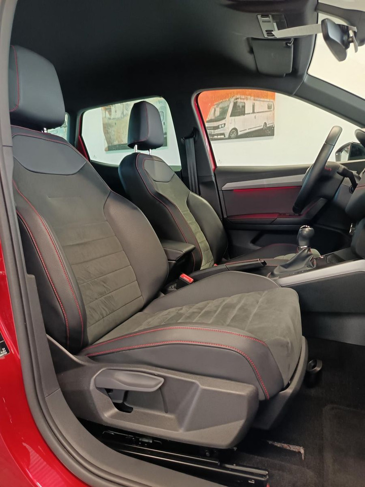 Внедорожник Seat Arona 1,5TSI FR*AHK*NAVI*ACC*LED*BEATS*R-KAM*DAB: фото 20