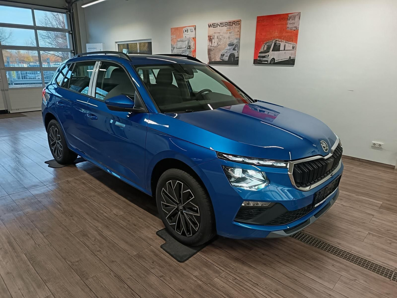 Skoda Kamiq 130 Jahre 1,5TSI DSG*AHK*ACC*LED*R-KAM*PDC - Внедорожник: фото 3 Skoda Kamiq 130 Jahre 1,5TSI DSG*AHK*ACC*LED*R-KAM*PDC - Внедорожник: фото 3