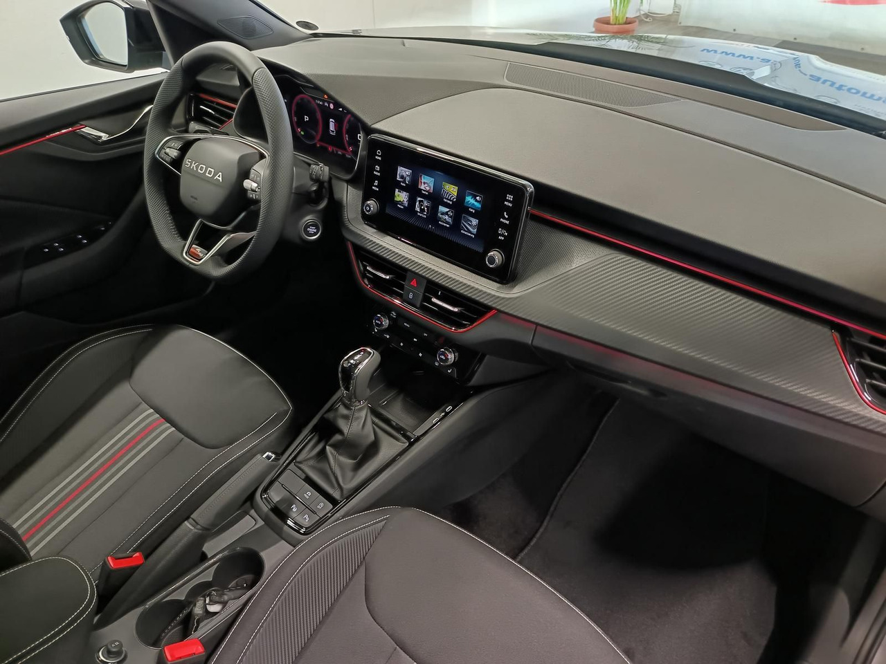 Внедорожник Skoda Kamiq Monte Carlo 1,5 TSI DSG*AHK*PANO*LED*ACC*: фото 19