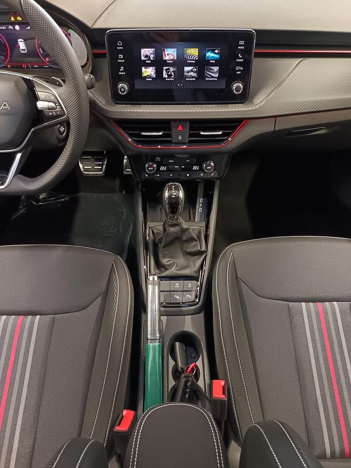 Внедорожник Skoda Kamiq Monte Carlo 1,5 TSI DSG*AHK*PANO*LED*ACC*: фото 10 Внедорожник Skoda Kamiq Monte Carlo 1,5 TSI DSG*AHK*PANO*LED*ACC*: фото 10