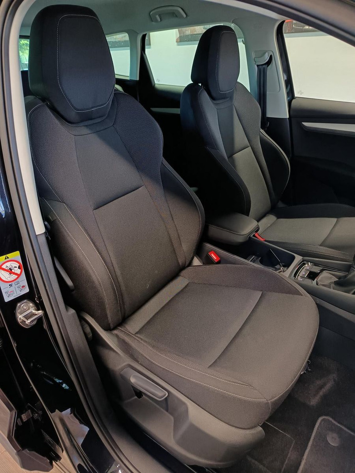 Внедорожник Skoda Karoq Selection 1,5TSI*NAVI*AHK-VORBER*LED*R-KAM: фото 19