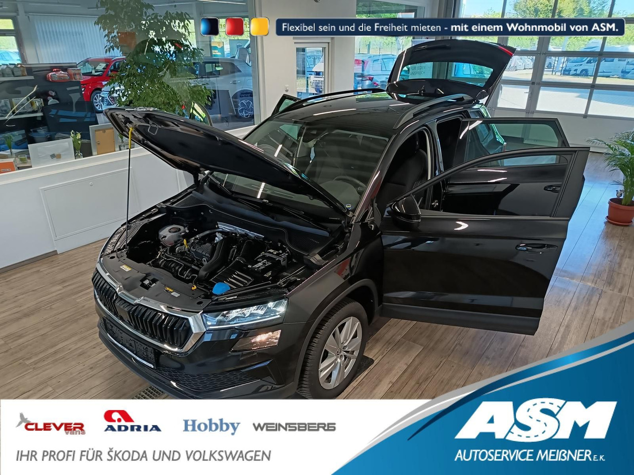 Skoda Karoq Selection 1,5TSI*NAVI*AHK-VORBER*LED*R-KAM - Внедорожник: фото 1 Skoda Karoq Selection 1,5TSI*NAVI*AHK-VORBER*LED*R-KAM - Внедорожник: фото 1