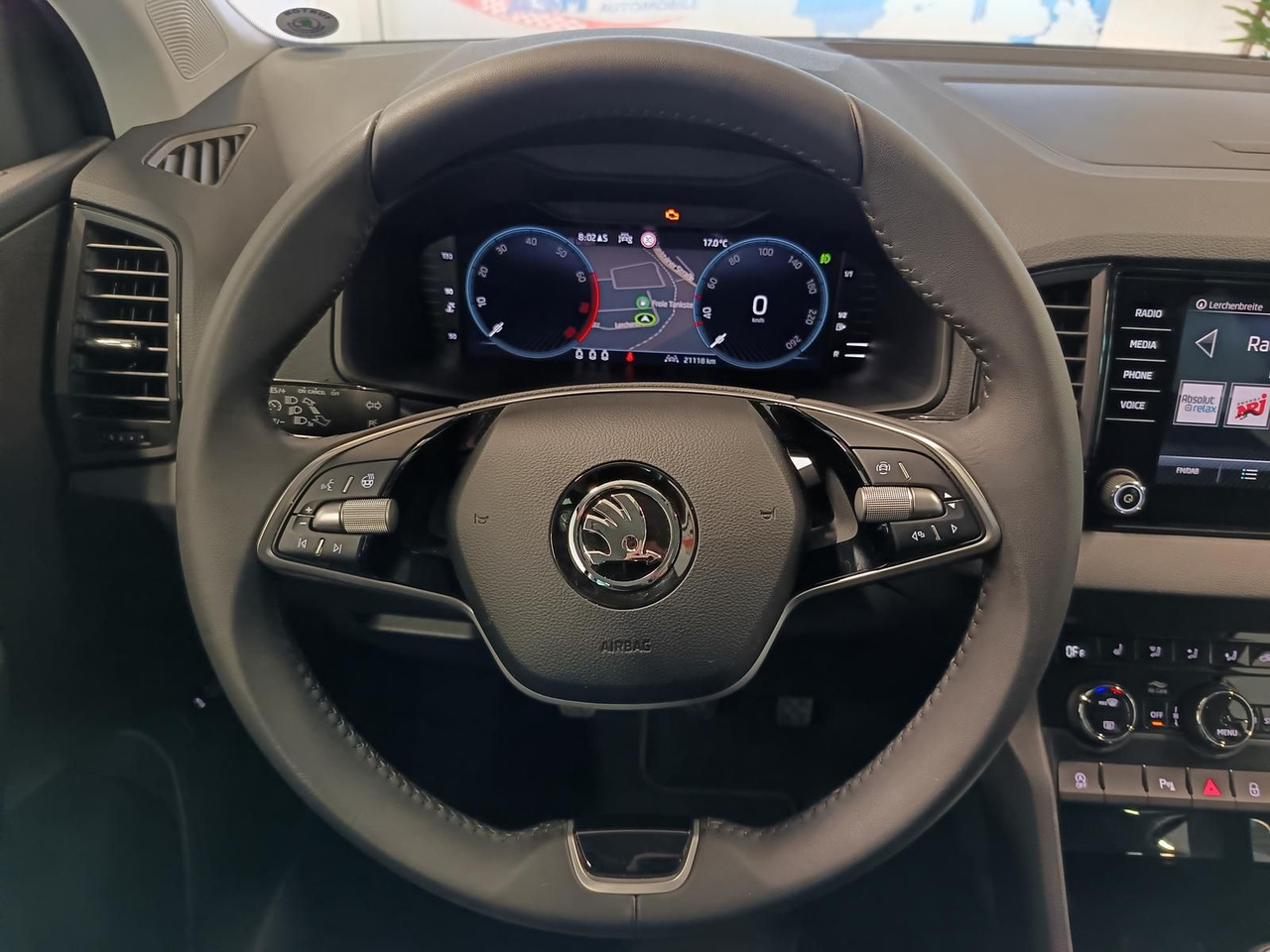 Внедорожник Skoda Karoq Selection 1,5TSI*NAVI*AHK-VORBER*LED*R-KAM: фото 8