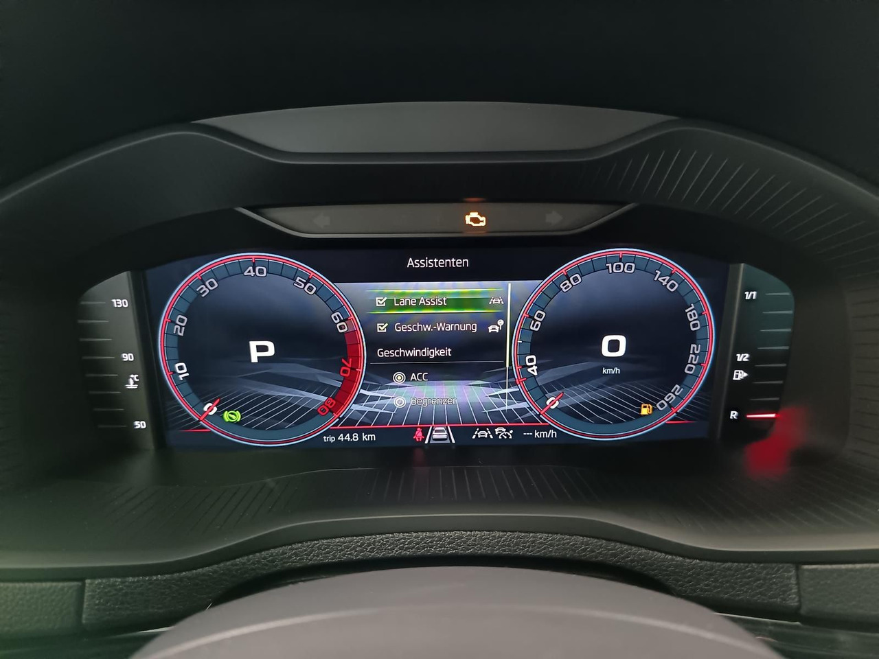 Внедорожник Skoda Karoq Sportline 1,5 TSI DSG*AHK*PSD*STD.HZG*NAVI: фото 9