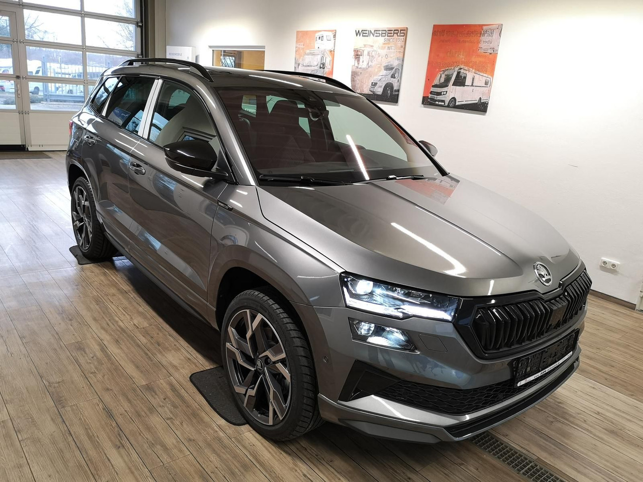 Skoda Karoq Sportline 2,0TDI DSG 4x4*PSD*AHK*360°*NAVI - Внедорожник: фото 3 Skoda Karoq Sportline 2,0TDI DSG 4x4*PSD*AHK*360°*NAVI - Внедорожник: фото 3