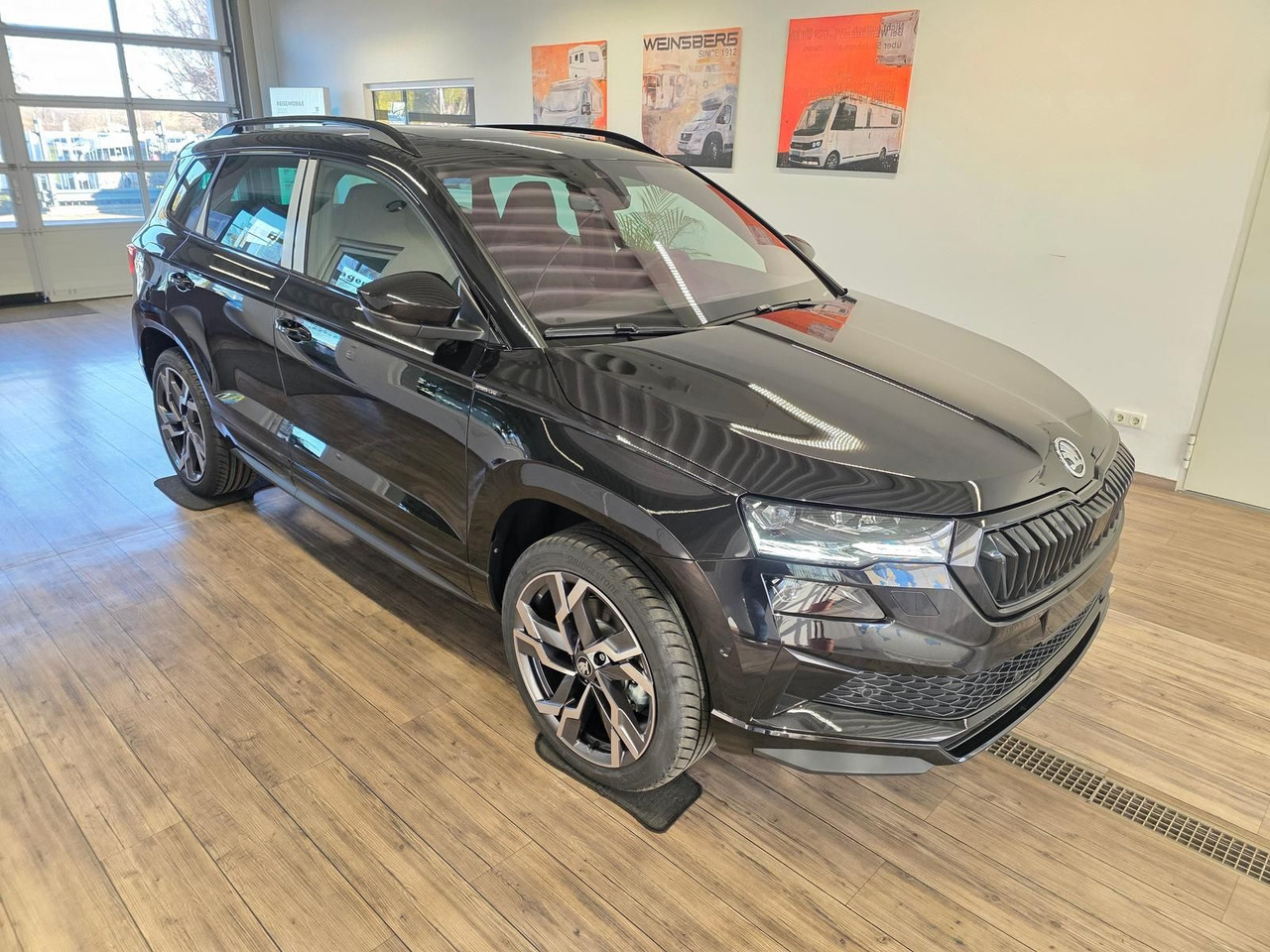 Skoda Karoq Sportline 2,0TDI DSG 4x4*PSD*AHK*360°*NAVI - Внедорожник: фото 3 Skoda Karoq Sportline 2,0TDI DSG 4x4*PSD*AHK*360°*NAVI - Внедорожник: фото 3