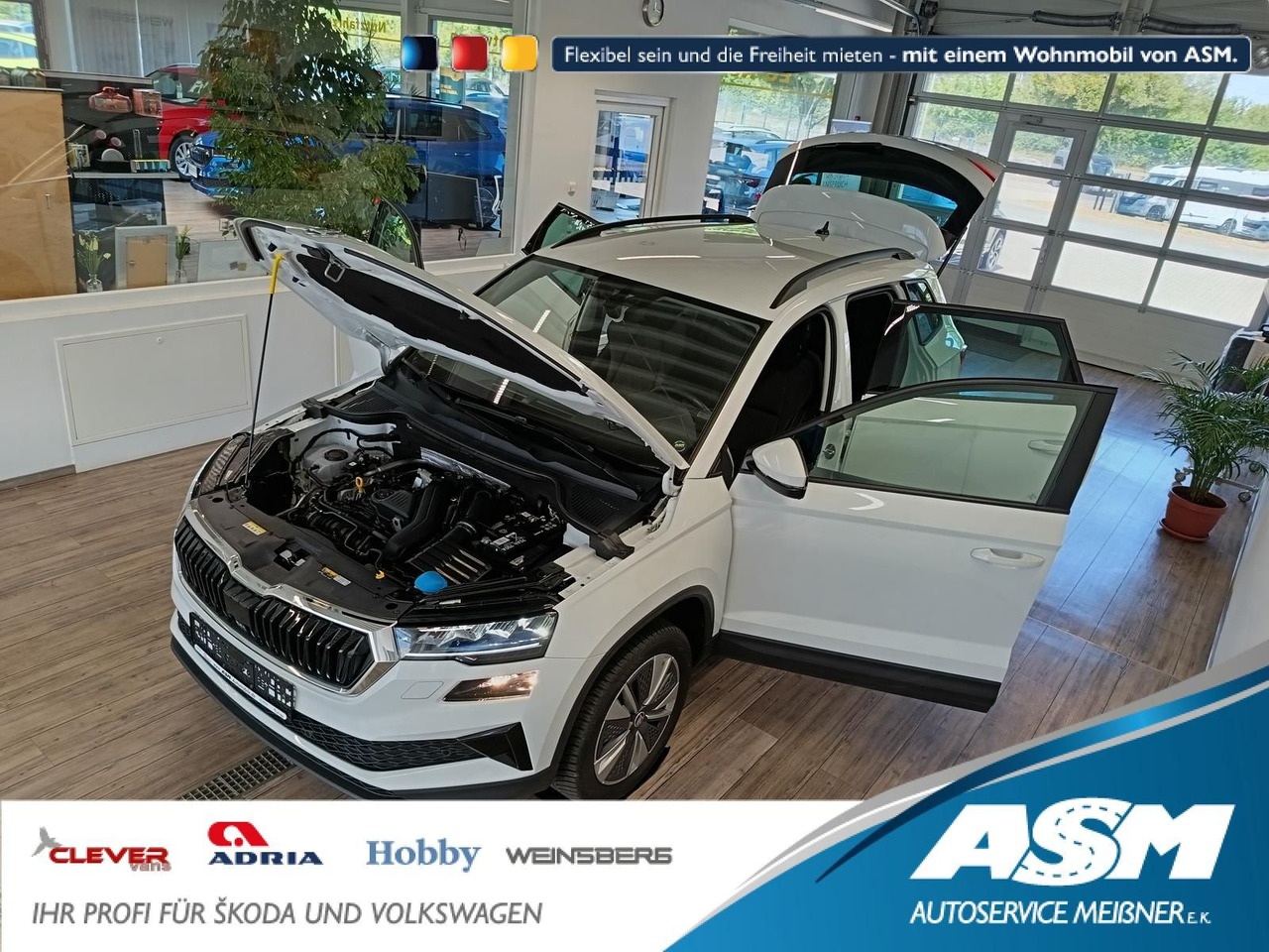 Skoda Karoq Style 1,5 TSI DSG*AHK*NAVI*LED*R-KAM*2xPDC - Внедорожник: фото 1 Skoda Karoq Style 1,5 TSI DSG*AHK*NAVI*LED*R-KAM*2xPDC - Внедорожник: фото 1