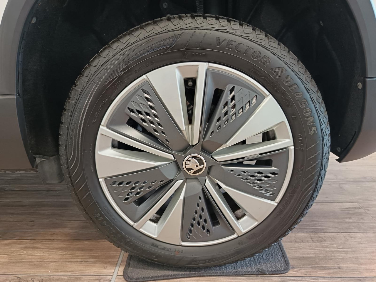 Внедорожник Skoda Karoq Style 1,5TSI DSG*AHK-VORBER*NAVI*LED*R-KAM: фото 24