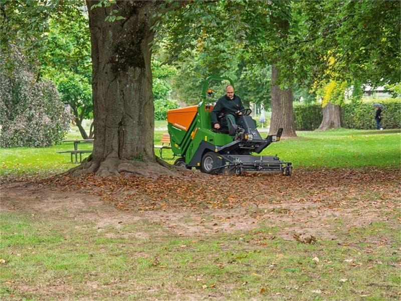 Amazone Profihopper 4WDi 1250 Smartline - Газонокосилка: фото 3 Amazone Profihopper 4WDi 1250 Smartline - Газонокосилка: фото 3