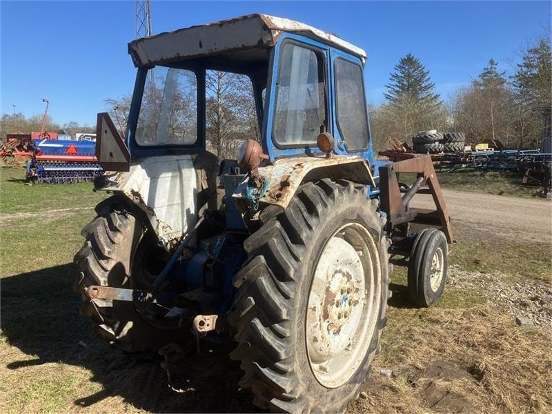 Ford 4000 Med frontlæsser - Трактор: фото 3 Ford 4000 Med frontlæsser - Трактор: фото 3