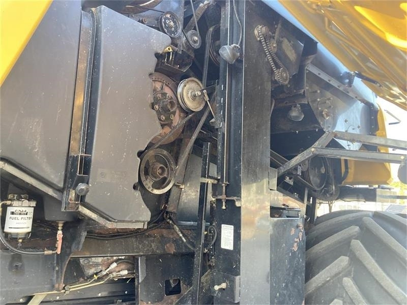 Зерноуборочный комбайн New Holland CR 980: фото 13