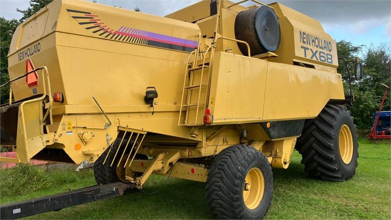 New Holland TX68 FSH - Зерноуборочный комбайн: фото 3 New Holland TX68 FSH - Зерноуборочный комбайн: фото 3