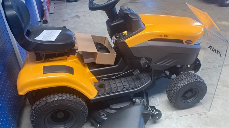 Stiga Tornado 5108 - Коммунальный трактор: фото 3 Stiga Tornado 5108 - Коммунальный трактор: фото 3